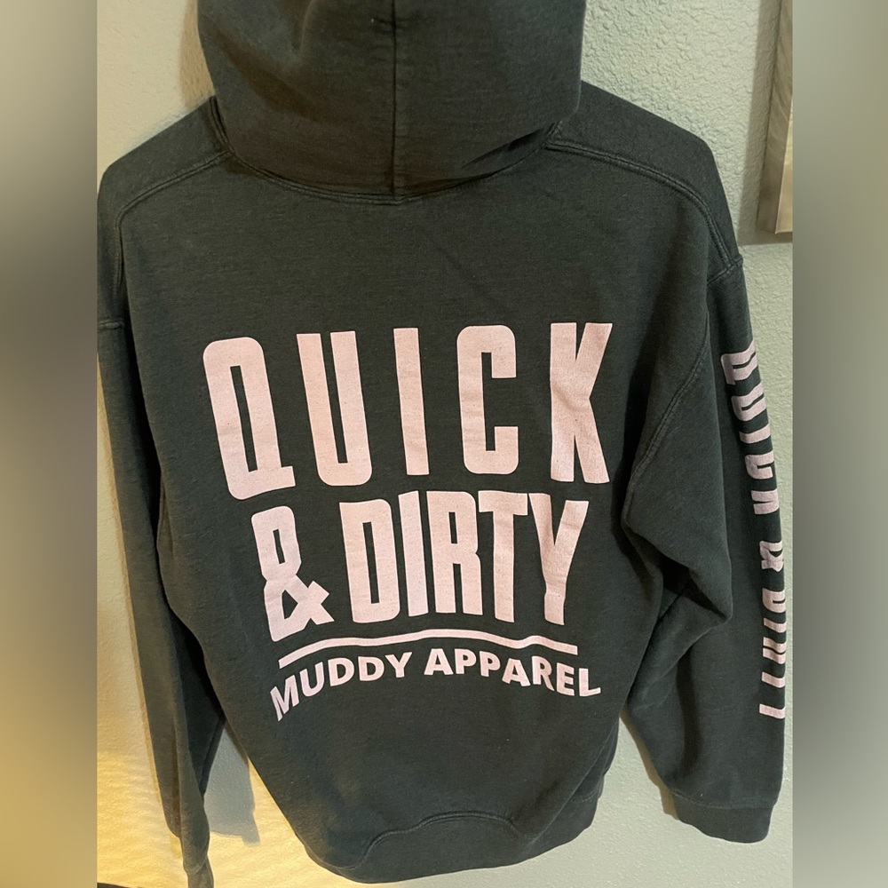 Quick & Dirty Muddy Apparel Hoodie - Size M | Oversized Fit | Dark Gray/Pink